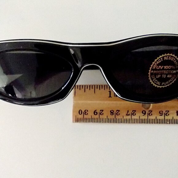 Black Cateye Sunglasses Sporty 90s Retro  - Deadstock - Picture 8 of 10